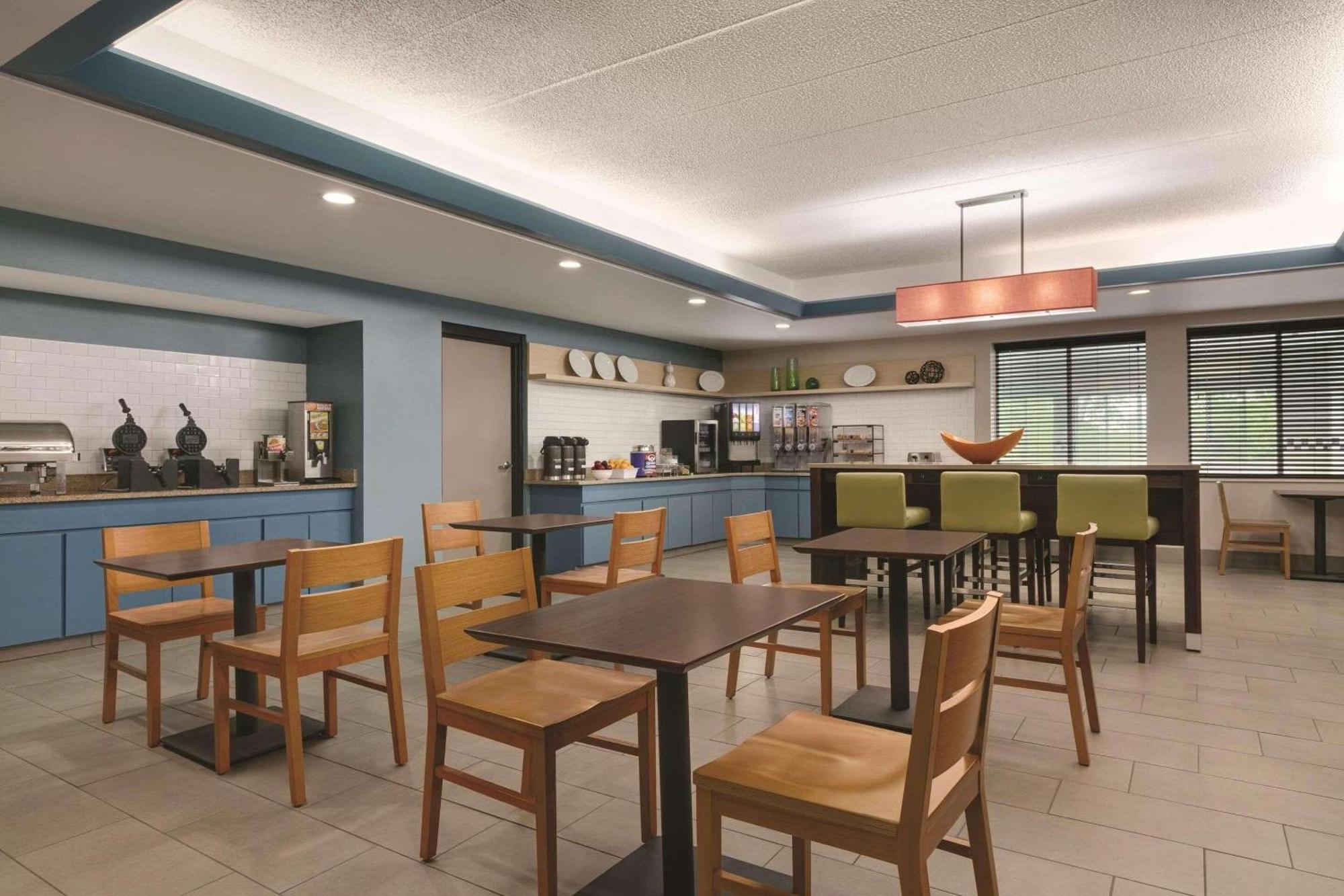 Country Inn & Suites By Radisson, Port Clinton, Oh Bagian luar foto